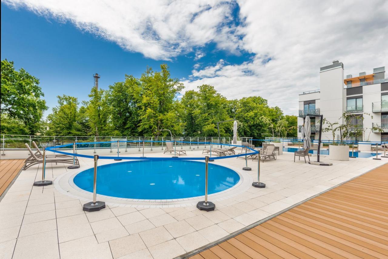 504 Premium Nadmorskie Tarasy - Pool Sauna Fitness Garage Free Apartment Kolobrzeg Bagian luar foto