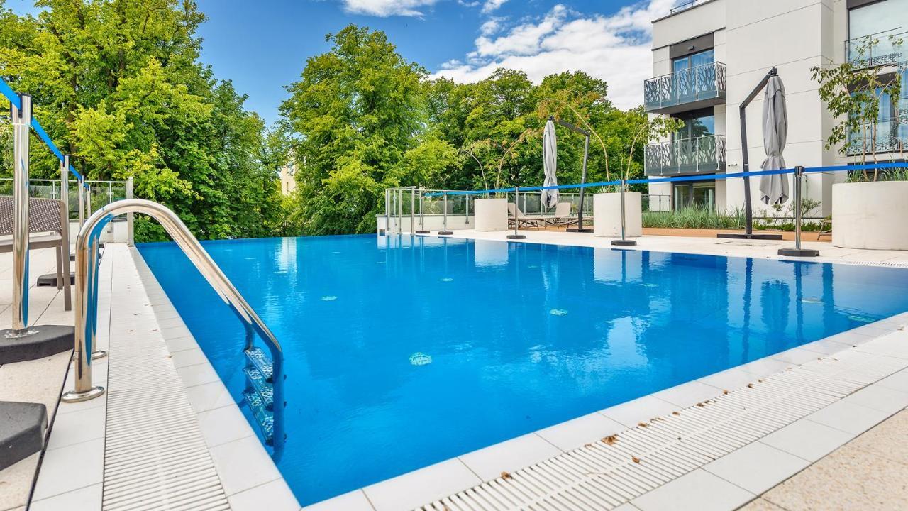 504 Premium Nadmorskie Tarasy - Pool Sauna Fitness Garage Free Apartment Kolobrzeg Bagian luar foto